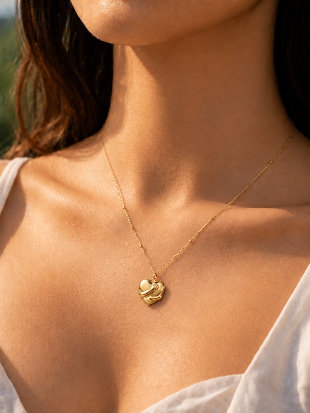 Elegant Heart Necklace - Image 2