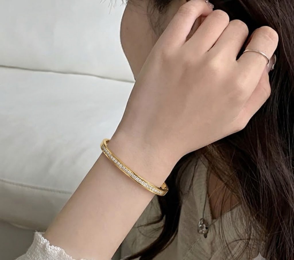 Golden Radiance Bracelet - Image 5